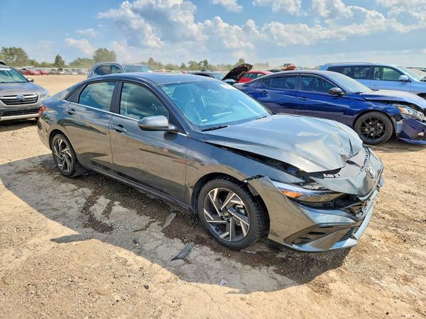 2024 HYUNDAI ELANTRA