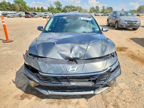 2024 HYUNDAI ELANTRA