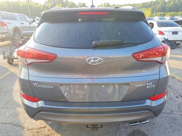 2016 HYUNDAI TUCSON
