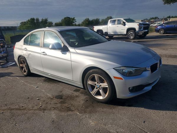 2013 BMW 320 SA