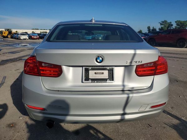 2013 BMW 320 SA