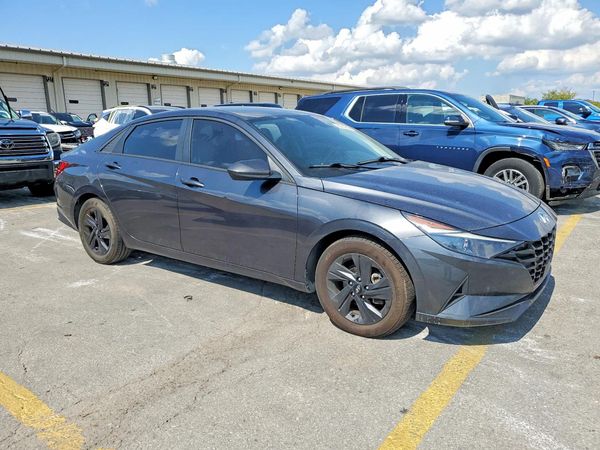 2021 HYUNDAI ELANTRA SEL w/ Convenience Pkg
