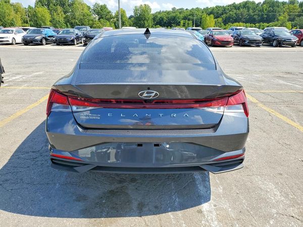 2021 HYUNDAI ELANTRA SEL w/ Convenience Pkg