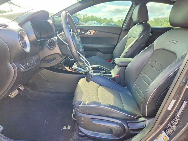 2022 KIA FORTE GT Line