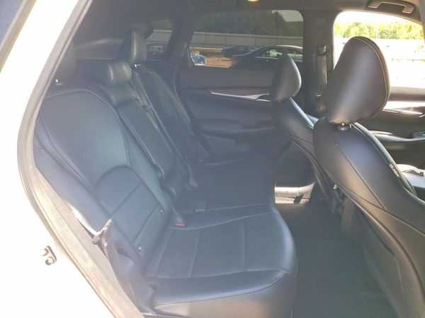 2022 INFINITI QX50 Luxe