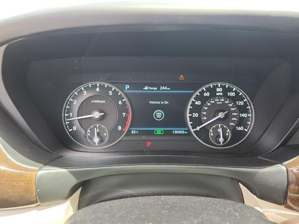 2017 GENESIS G90