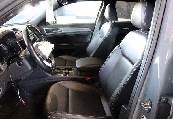 2020 VOLKSWAGEN ATLAS CROSS SPORT 4Motion SE