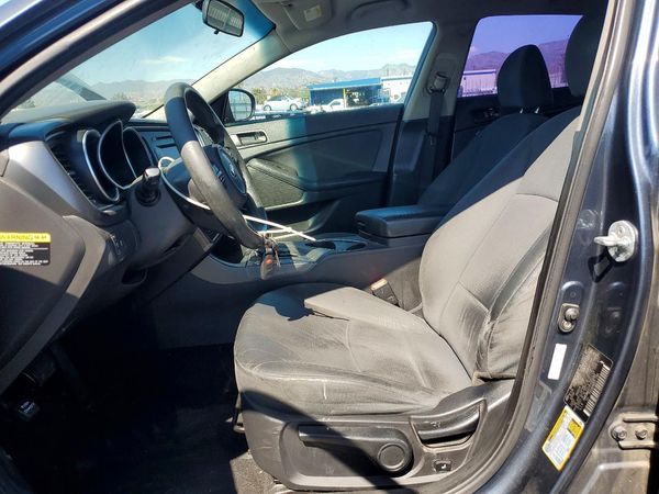2015 KIA OPTIMA GL - Middle-low