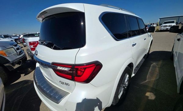 2018 INFINITI QX80 BASE