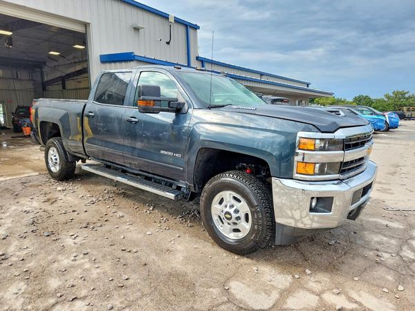 2018 CHEVROLET SILVERADO LT