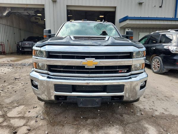 2018 CHEVROLET SILVERADO LT