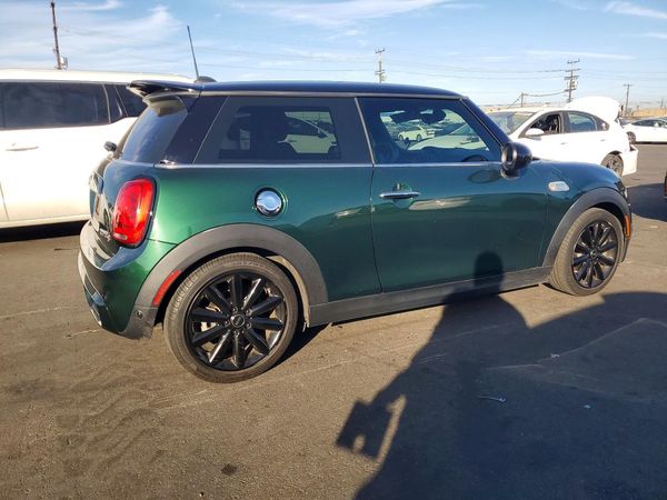 2018 MINI COOPER