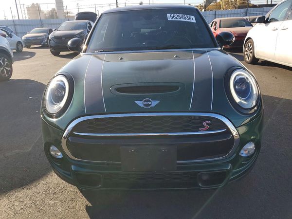 2018 MINI COOPER