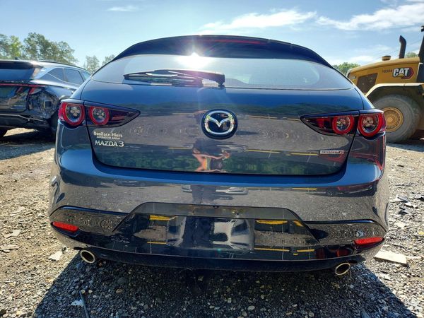 2021 MAZDA 3