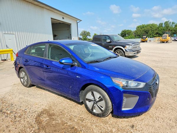 2019 HYUNDAI IONIQ Blue (HEV) — Passenger 3/4