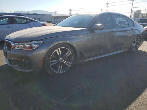 2016 BMW 750 xDrive