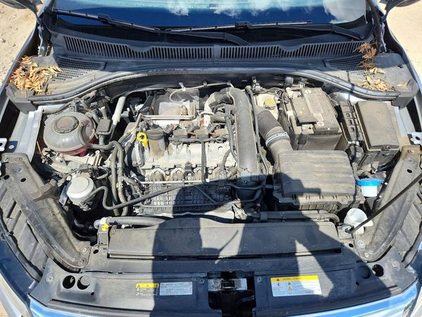 2021 VOLKSWAGEN JETTA S / SE / R-Line — Engine bay