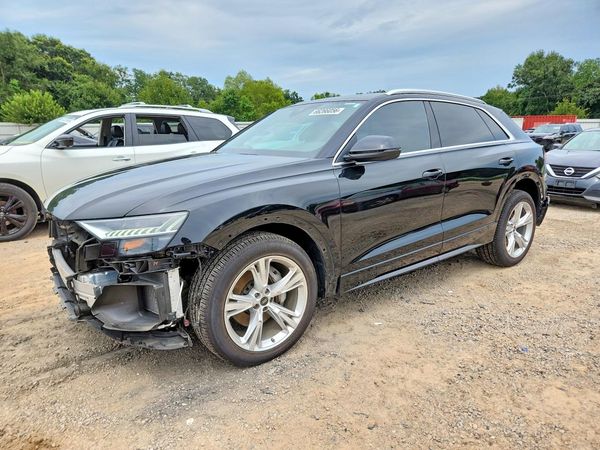 2023 AUDI Q8