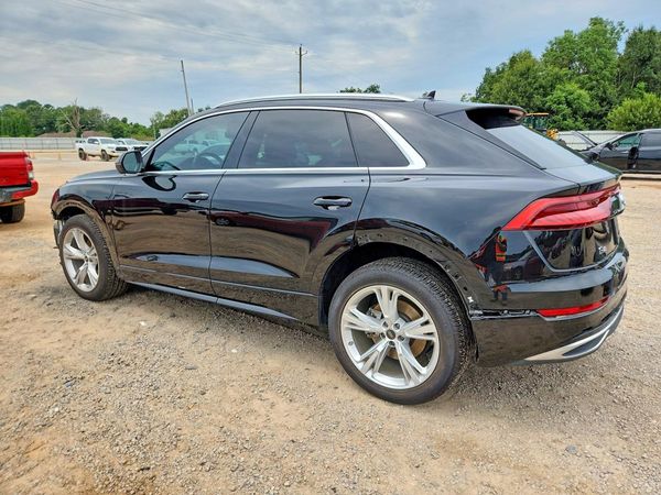 2023 AUDI Q8