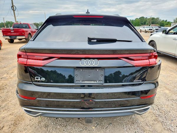 2023 AUDI Q8