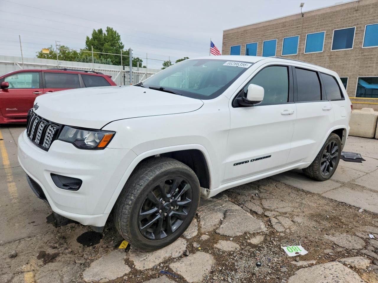 2018 JEEP GRAND CHEROKEE Laredo