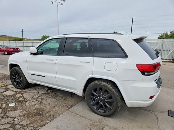 2018 JEEP GRAND CHEROKEE Laredo
