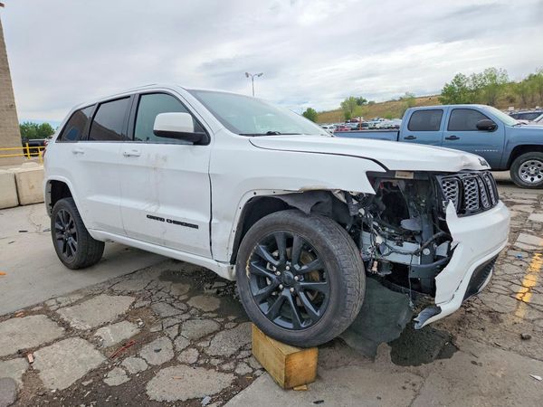 2018 JEEP GRAND CHEROKEE Laredo