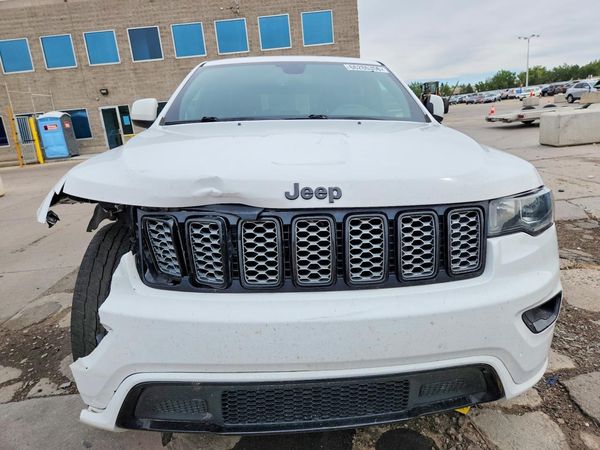 2018 JEEP GRAND CHEROKEE Laredo