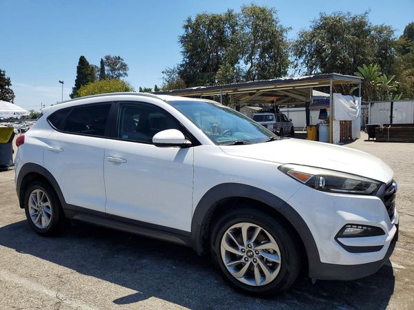 2016 HYUNDAI TUCSON