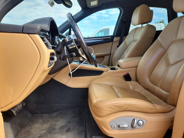 2018 PORSCHE MACAN Macan S