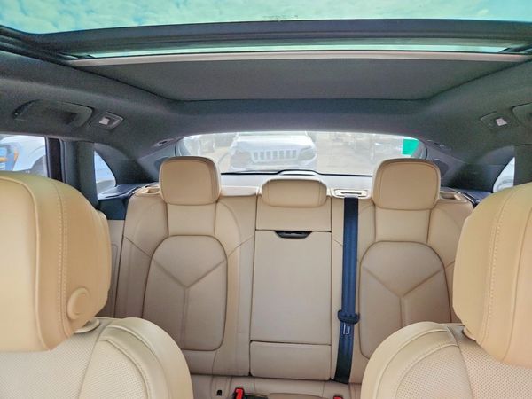 2018 PORSCHE MACAN Macan S