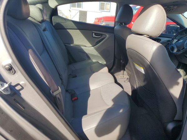 2014 HYUNDAI ELANTRA