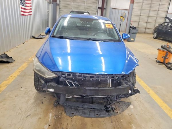 2017 HYUNDAI ELANTRA SE Base