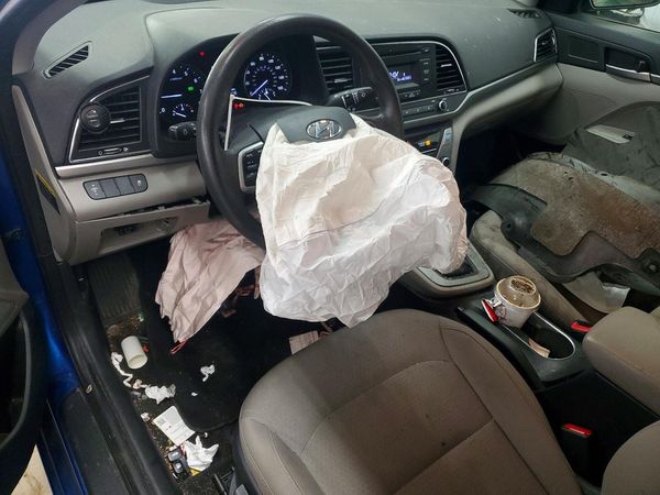 2017 HYUNDAI ELANTRA SE Base