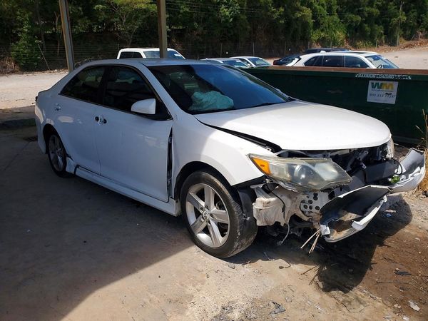 2012 TOYOTA CAMRY