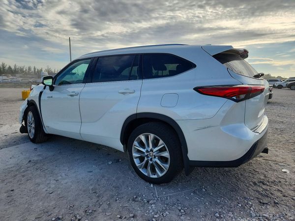 2021 TOYOTA HIGHLANDER Limited