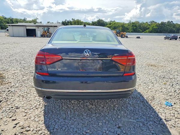 2018 VOLKSWAGEN PASSAT SE, SE w/ Technology