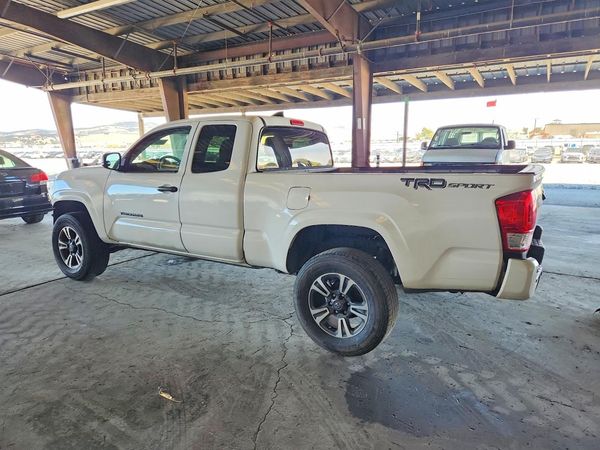 2019 TOYOTA TACOMA SR5