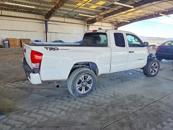 2019 TOYOTA TACOMA SR5