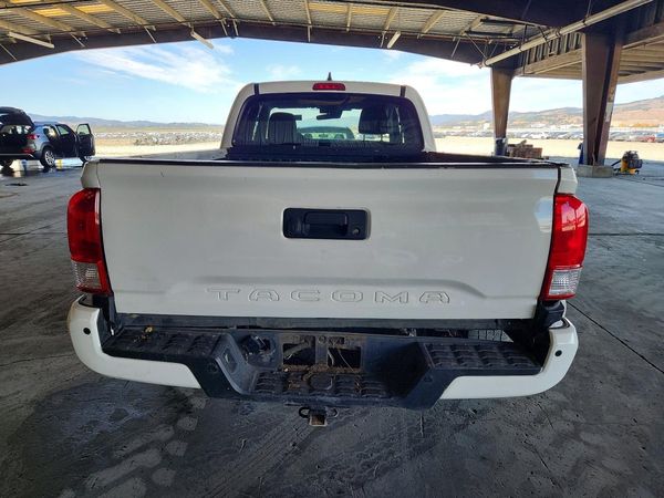 2019 TOYOTA TACOMA SR5
