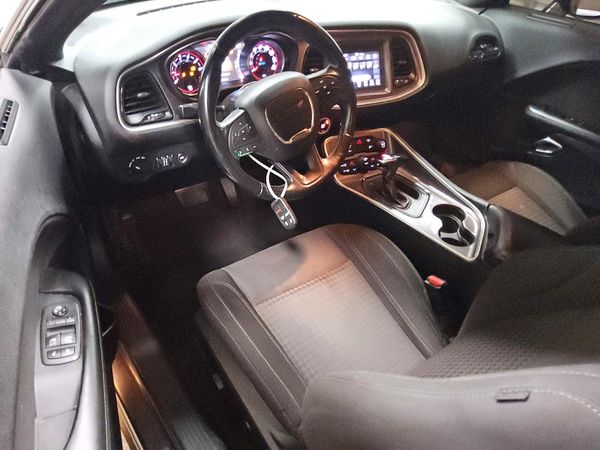 2019 DODGE CHALLENGER SXT