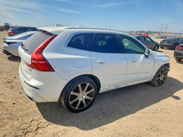 2020 VOLVO XC60 Inscription