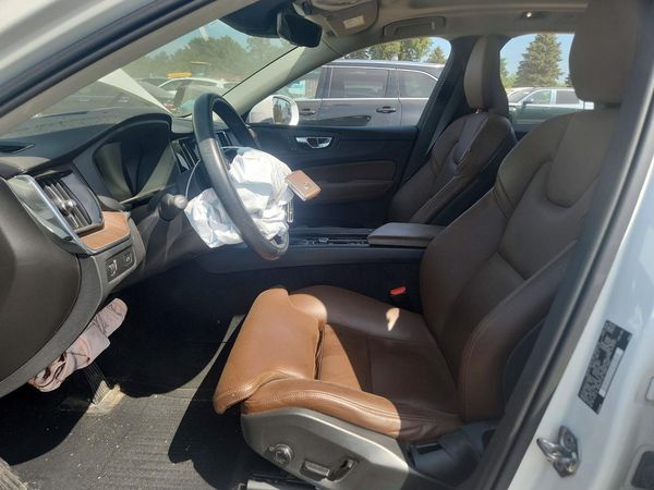 2020 VOLVO XC60 Inscription