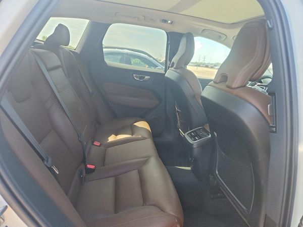 2020 VOLVO XC60 Inscription