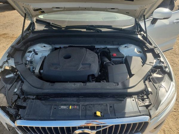 2020 VOLVO XC60 Inscription