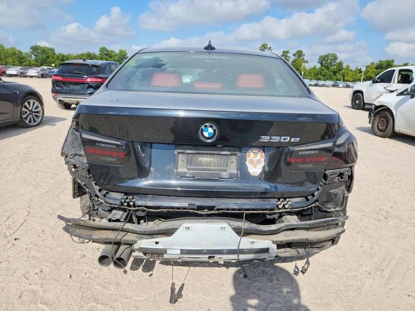 2018 BMW 330E