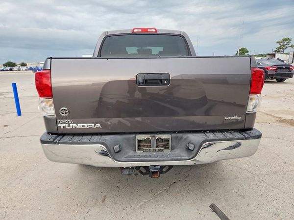 2013 TOYOTA TUNDRA SR5
