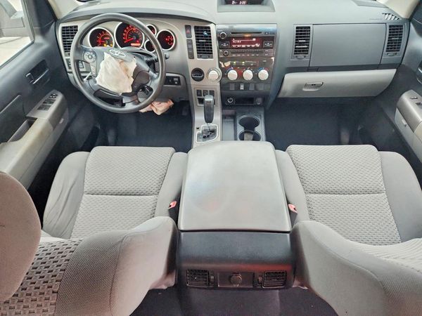 2013 TOYOTA TUNDRA SR5