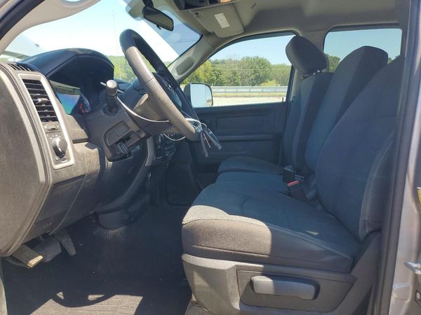 2024 RAM 1500 CLASSIC Tradesman