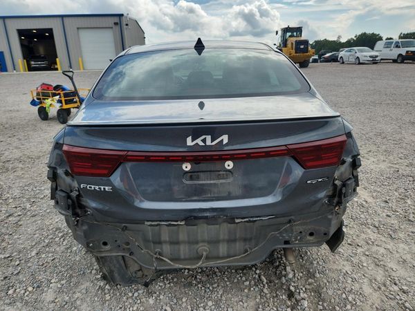 2022 KIA FORTE GT Line